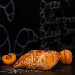 APRIKOSEN-croissant